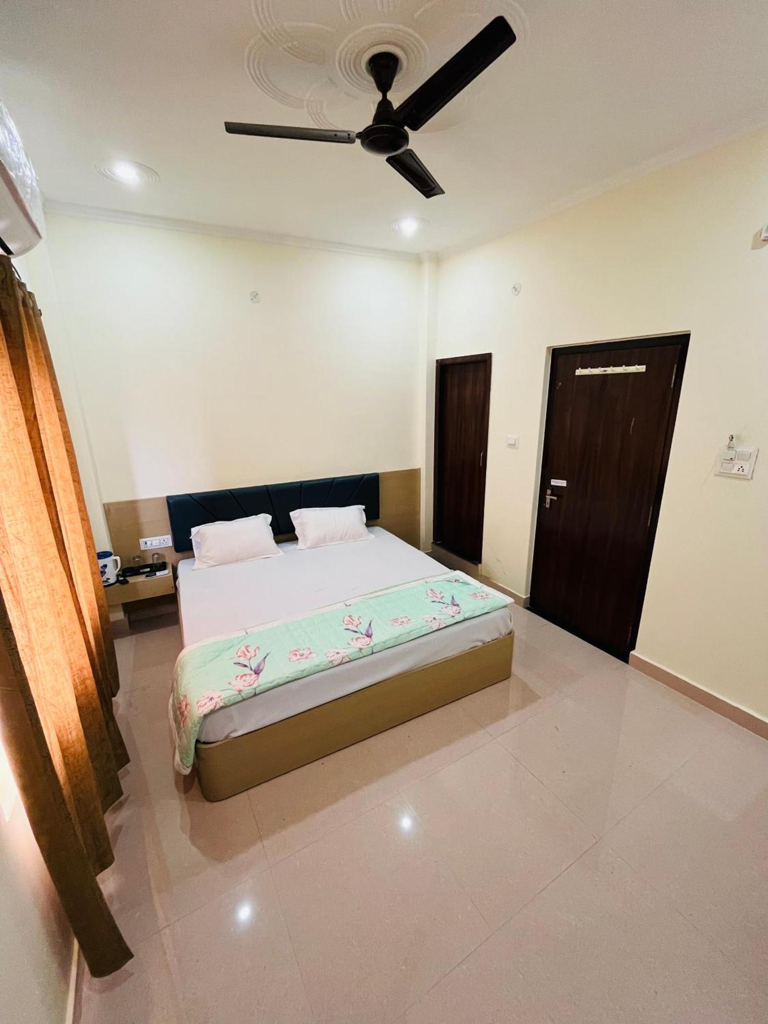 River View Paying Guest House Varanasi Dış mekan fotoğraf