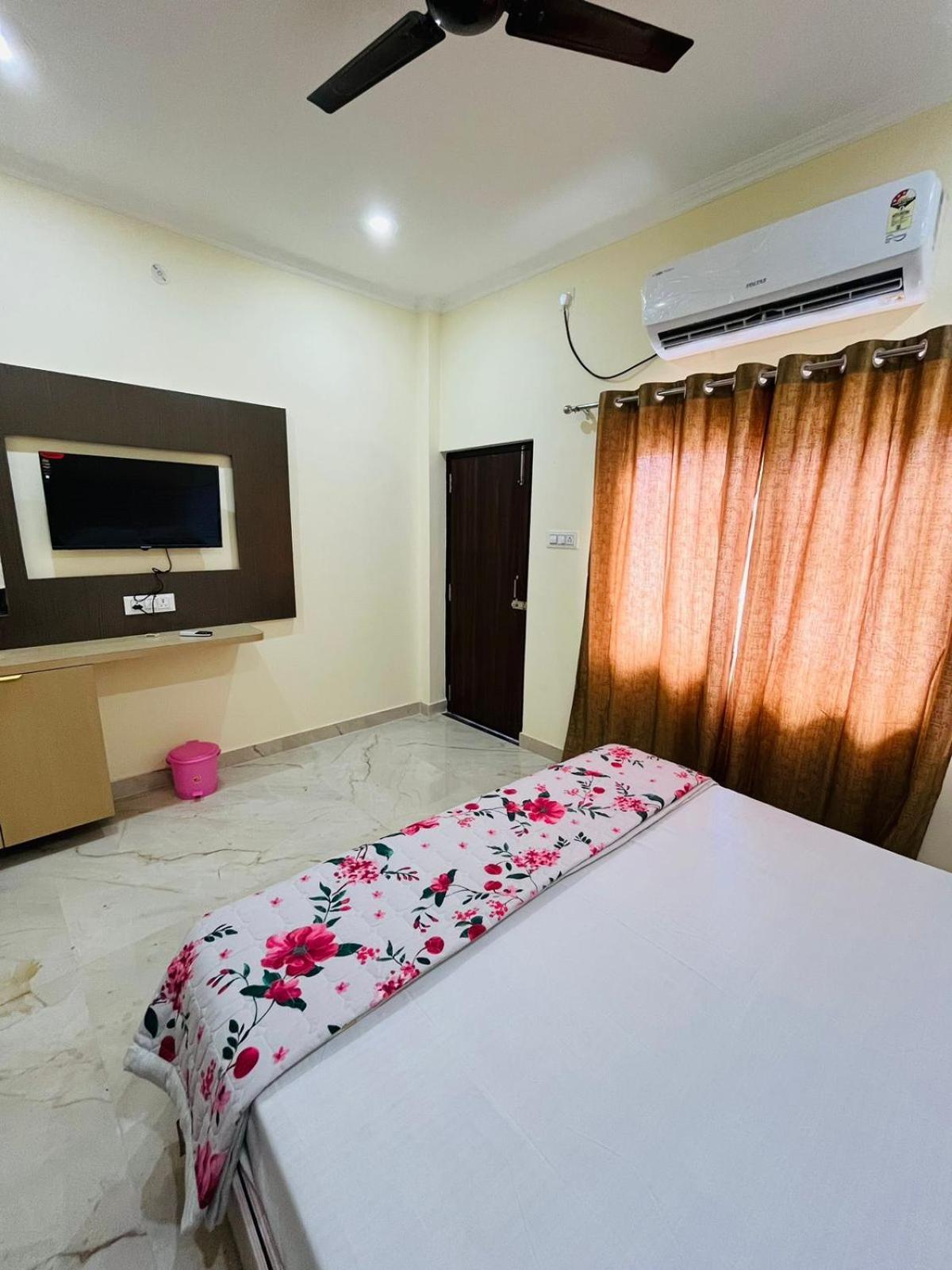 River View Paying Guest House Varanasi Oda fotoğraf